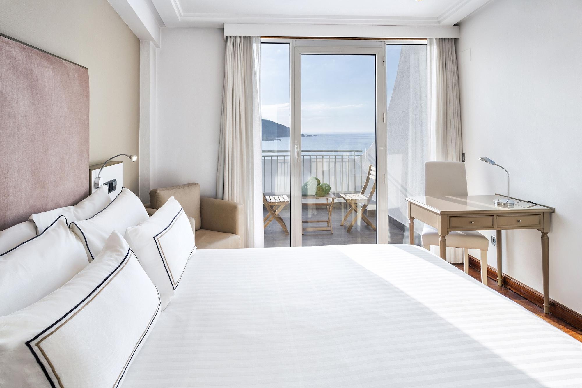 Melia Maria Pita Hotel A Coruña Kültér fotó